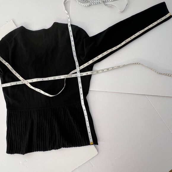 Boss Hugo Boss Fily Black Wool Blend‎ Deep V-Neck Ribbed Peplum Cardigan Sz L - Picture 12 of 13